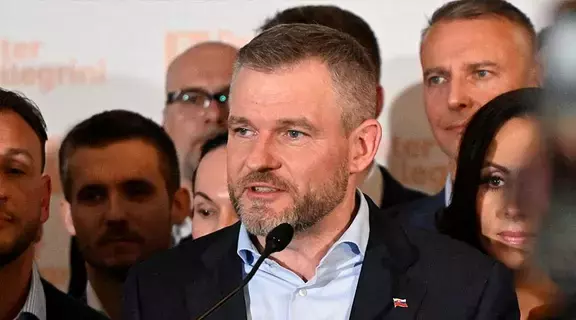 رئيس سلوفاكيا الجديد: مع السلام وليس الحرب رئيس سلوفاكيا الجديد: مع السلام وليس الحرب