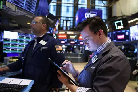 الأسهم الأمريكية تتأرجح بانتظار بيانات التضخم الأسهم الأمريكية تتأرجح بانتظار بيانات التضخم