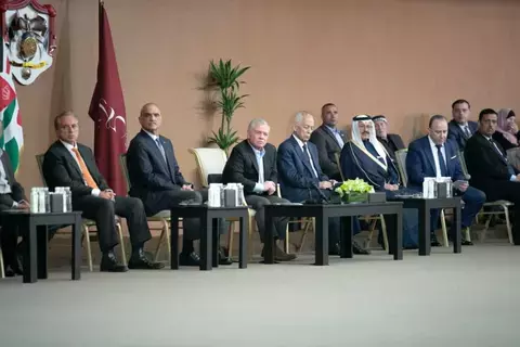 عبدالله الثاني لأبناء المخيمات: نحن أقوياء بوحدتنا وحريصون على الأمن عبدالله الثاني لأبناء المخيمات: نحن أقوياء بوحدتنا وحريصون على الأمن