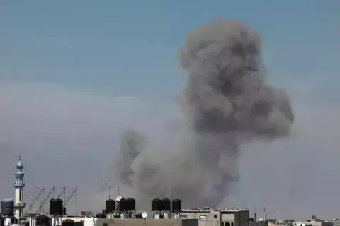 مقتل 3 من أبناء إسماعيل هنية في غارة إسرائيلية على غزة مقتل 3 من أبناء إسماعيل هنية في غارة إسرائيلية على غزة