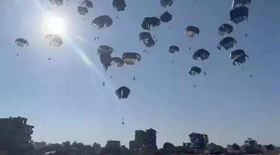 هدنة غزة رهينة الردود.. ومخاوف من توسيع الحرب هدنة غزة رهينة الردود.. ومخاوف من توسيع الحرب