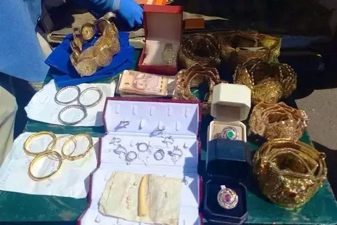 خلال ساعات..الشرطة المغربية توقع بسارقي مجوهرات خلال ساعات..الشرطة المغربية توقع بسارقي مجوهرات
