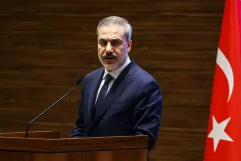 تركيا تتهم نتنياهو بـ «دفع المنطقة إلى الحرب» تركيا تتهم نتنياهو بـ «دفع المنطقة إلى الحرب»