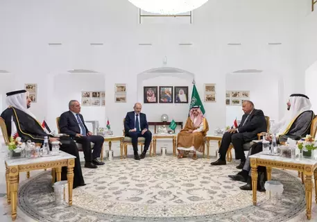 «الاجتماع التشاوري السداسي» يؤكد ضرورة إنهاء حرب غزة «الاجتماع التشاوري السداسي» يؤكد ضرورة إنهاء حرب غزة