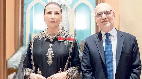 هدى الخميس تنال وسام نجمة إيطاليا هدى الخميس تنال وسام نجمة إيطاليا