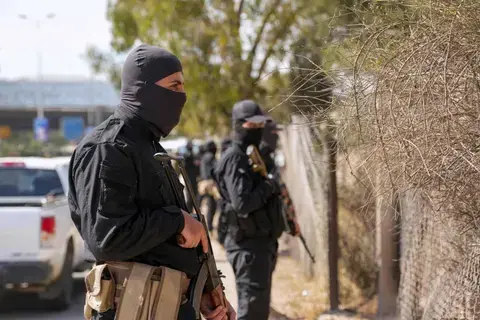 غارة إسرائيلية قرب دمشق تقتل أحد عناصر قوات الأمن السورية غارة إسرائيلية قرب دمشق تقتل أحد عناصر قوات الأمن السورية