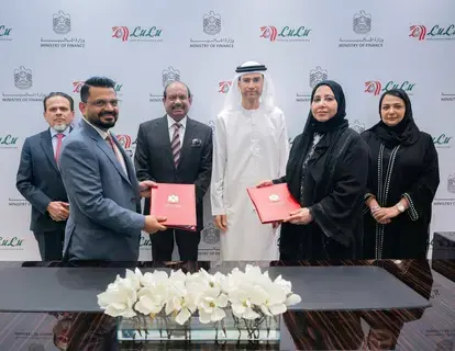 «المالية» توقع اتفاقية استراتيجية مع «لولو هايبرماركت» «المالية» توقع اتفاقية استراتيجية مع «لولو هايبرماركت»