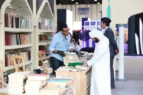«شارع المتنبي».. نبض من روح بغداد الثقافية «شارع المتنبي».. نبض من روح بغداد الثقافية