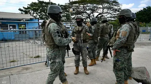 منشقون عن «فارك» يقتلون 11 جندياً اكوادورياً منشقون عن «فارك» يقتلون 11 جندياً اكوادورياً