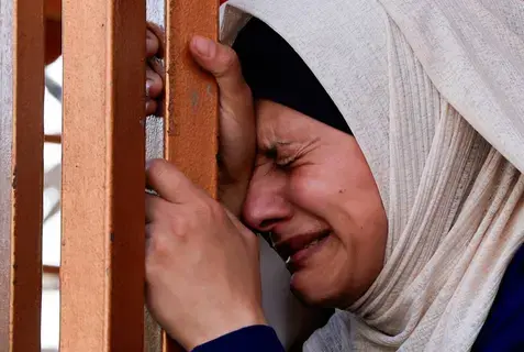 12 قتيلاً جراء غارات إسرائيلية على غزة 12 قتيلاً جراء غارات إسرائيلية على غزة