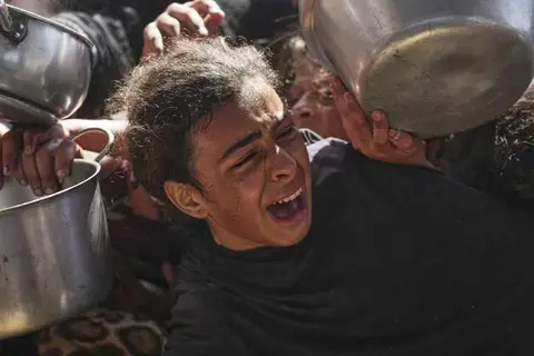 تقرير دولي يحذر من كارثة الموت جوعاً في غزة تقرير دولي يحذر من كارثة الموت جوعاً في غزة