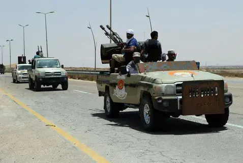 6 قتلى جراء اشتباكات بين مجموعات مسلحة في ليبيا 6 قتلى جراء اشتباكات بين مجموعات مسلحة في ليبيا